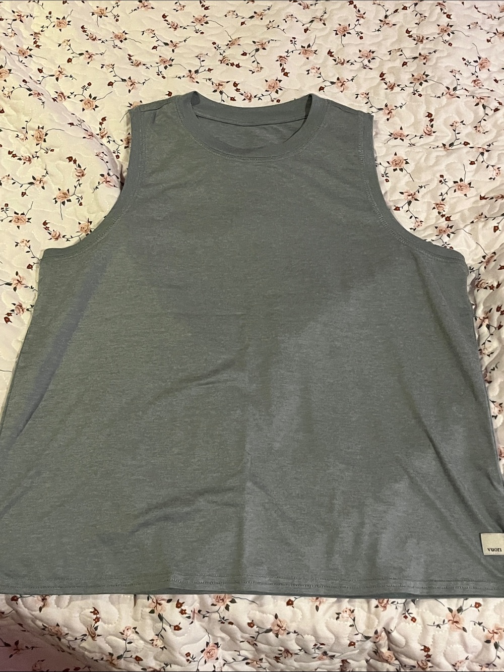 Vuori Sleeveless Tank Top - Heather Gray